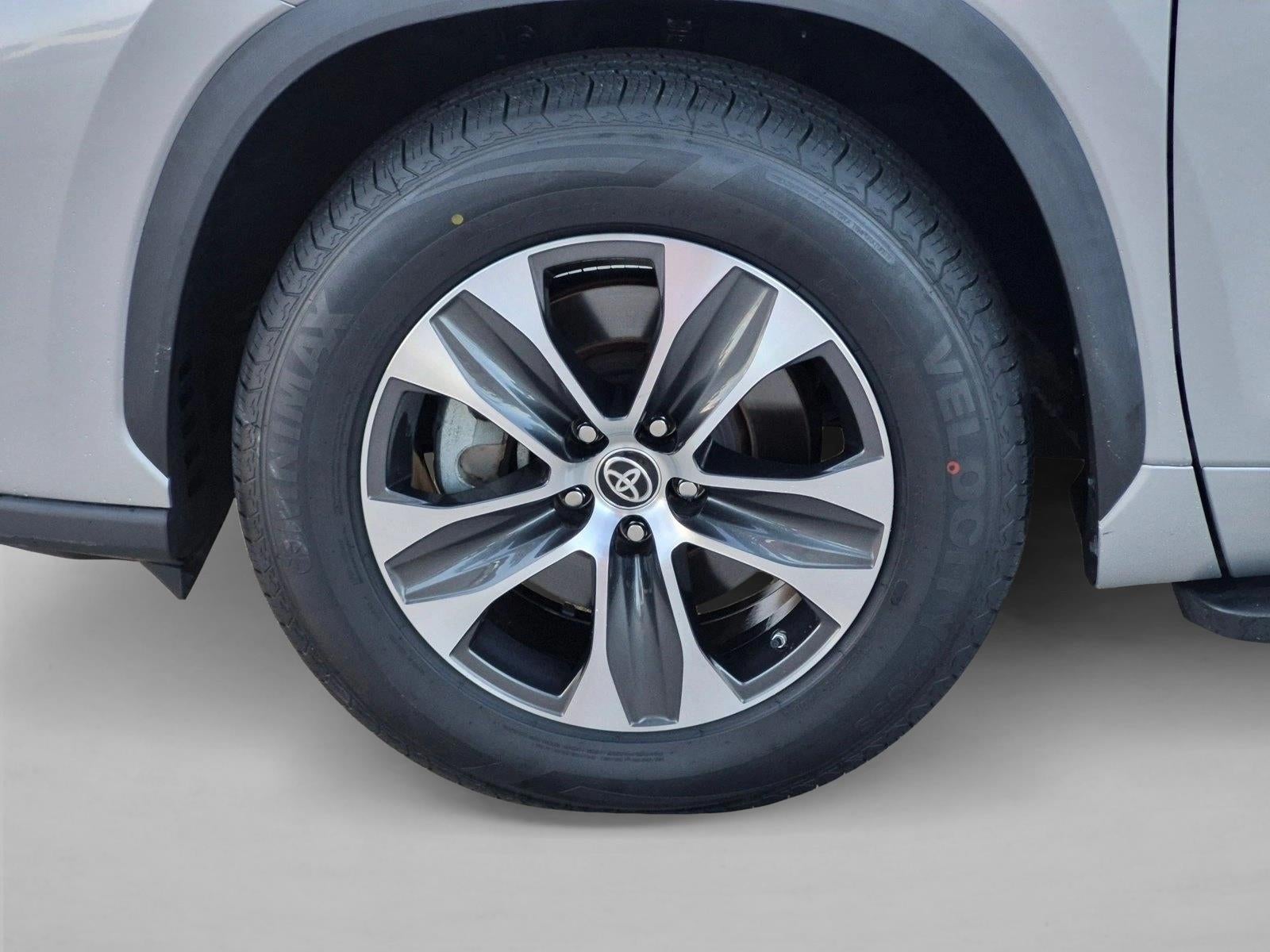 2023 Toyota Highlander XLE FWD (Natl)