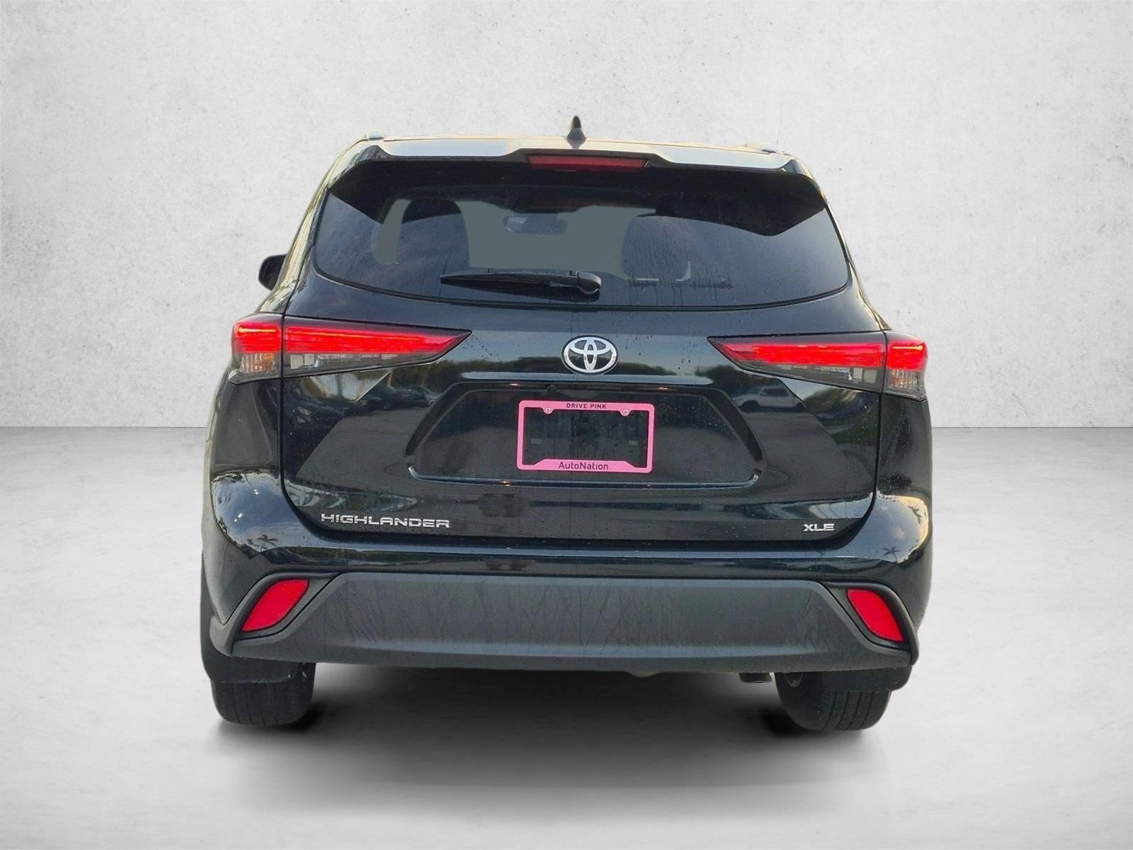 2023 Toyota Highlander XLE FWD (Natl)