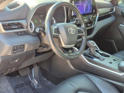 2023 Toyota Highlander XLE FWD (Natl)