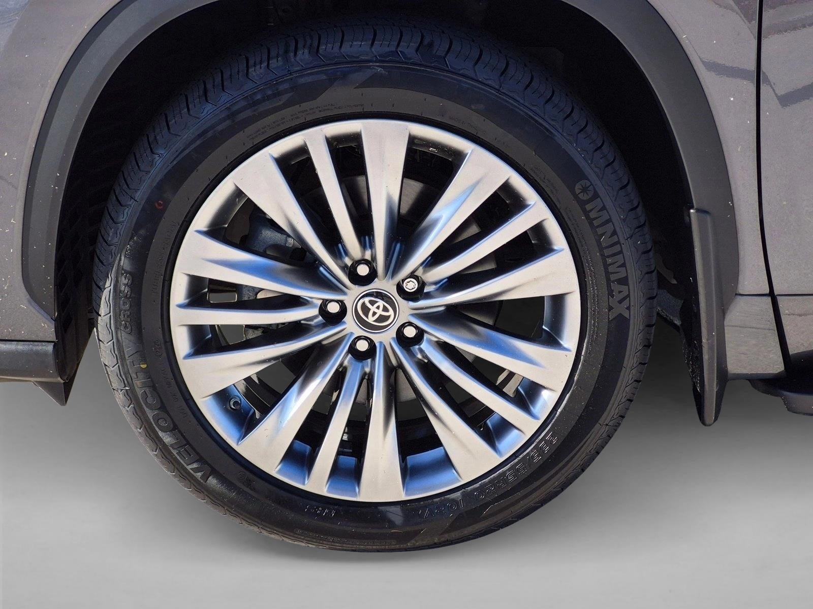 2024 Toyota Highlander Platinum FWD (Natl)