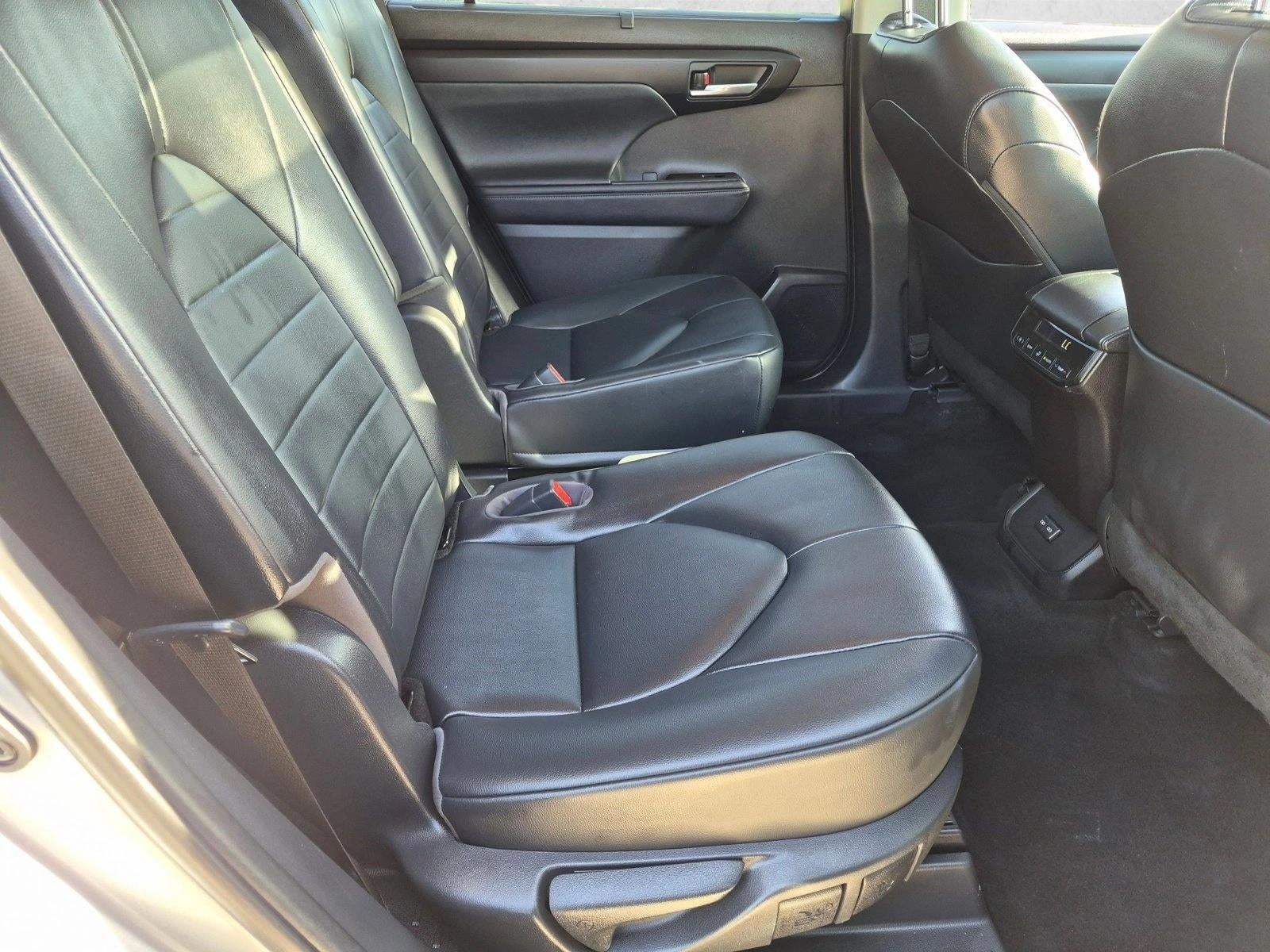 2023 Toyota Highlander XLE FWD (Natl)
