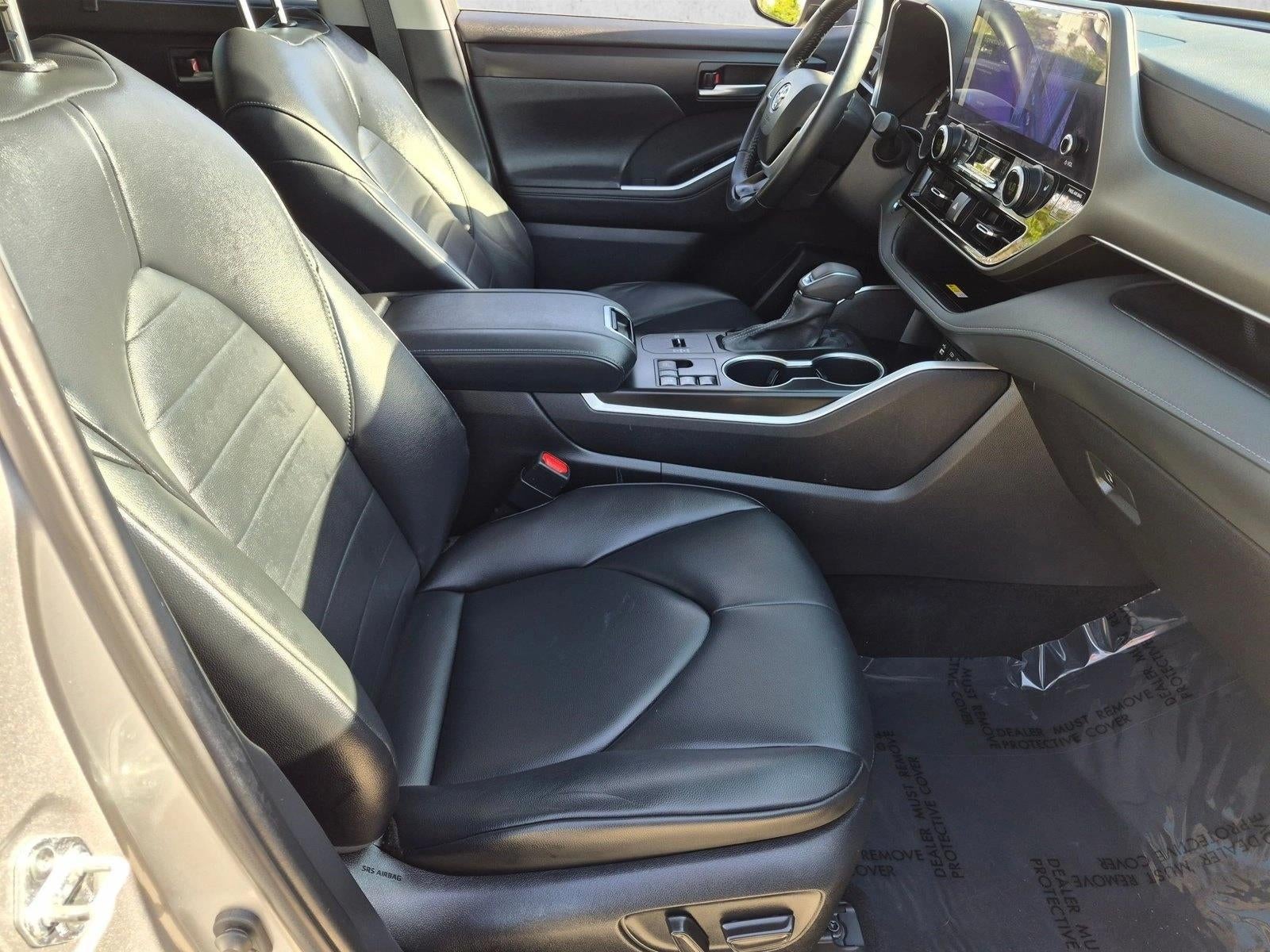 2023 Toyota Highlander XLE FWD (Natl)