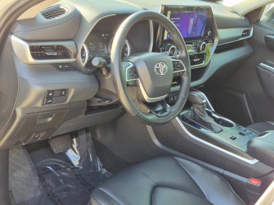 2023 Toyota Highlander XLE FWD (Natl)