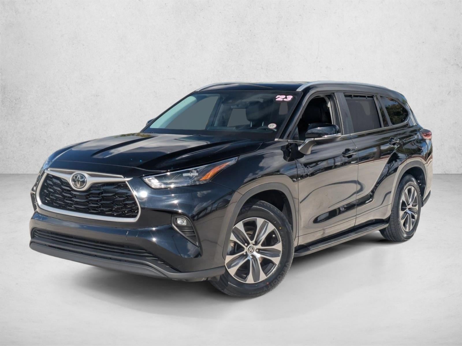 2023 Toyota Highlander XLE FWD (Natl)