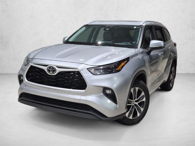 2023 Toyota Highlander XLE FWD (Natl)