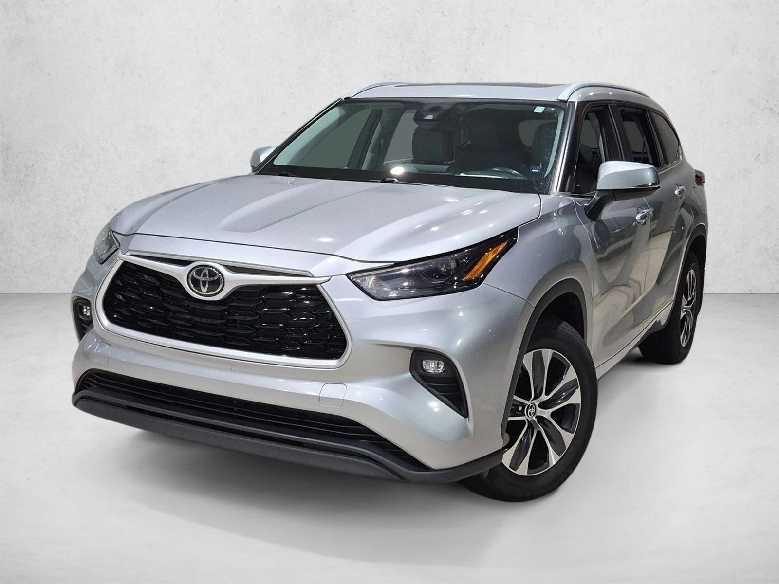 2023 Toyota Highlander XLE FWD (Natl)