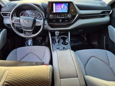 2024 Toyota Highlander LE FWD (Natl)