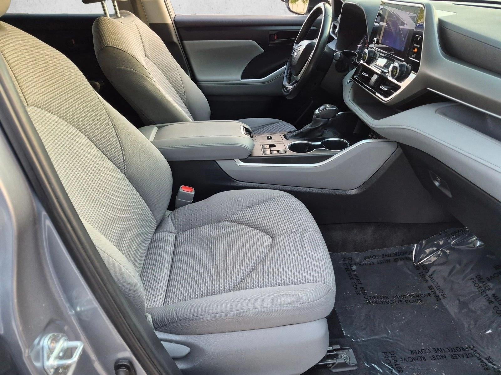 2023 Toyota Highlander LE FWD (GS)