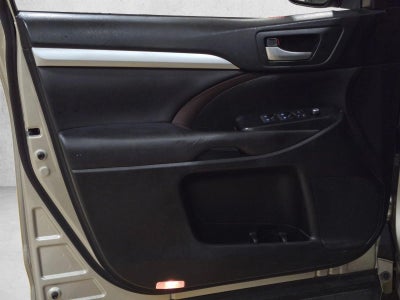 2016 Toyota Highlander FWD 4dr V6 XLE (Natl)