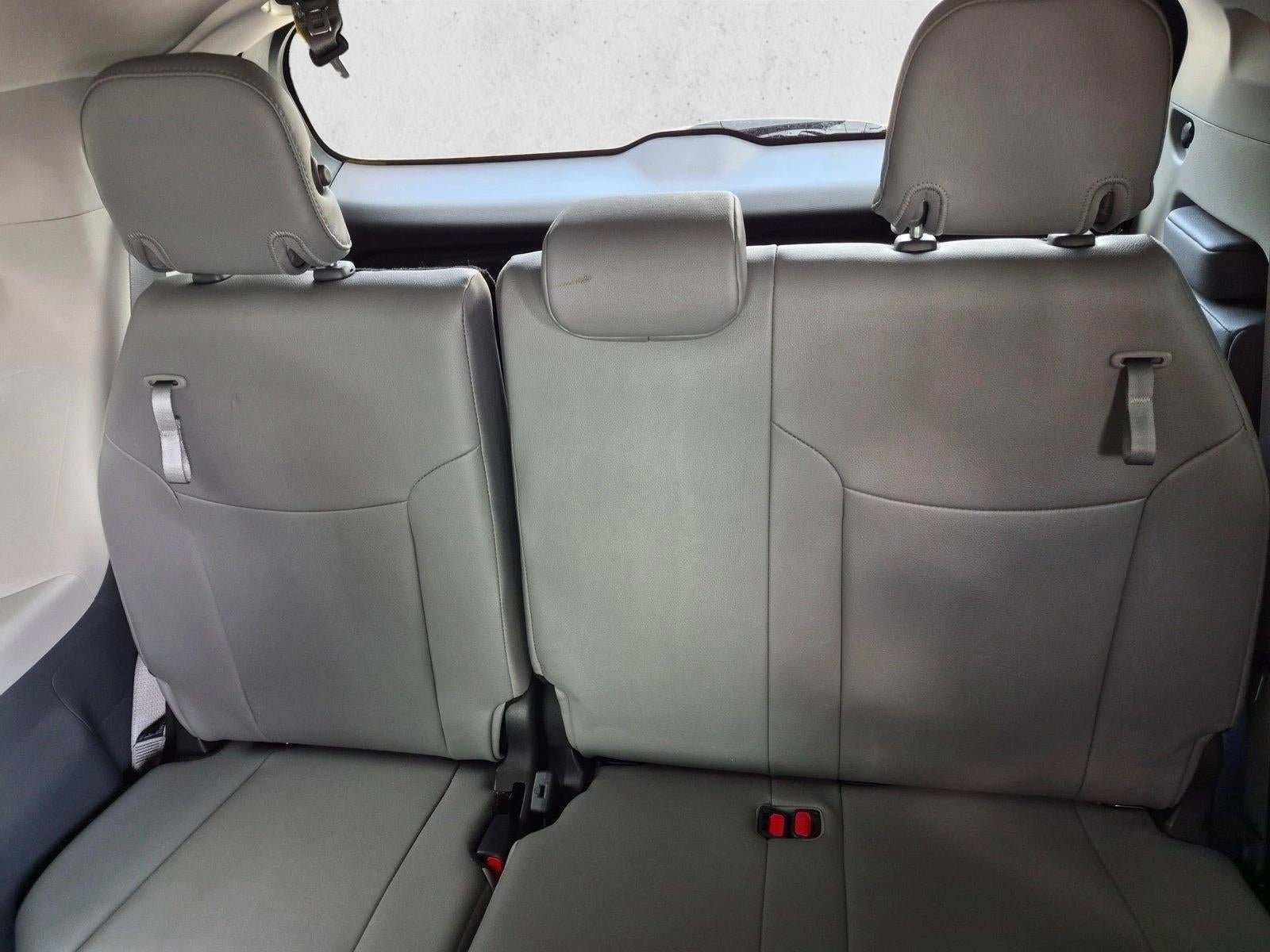 2023 Toyota Sienna XLE FWD 8-Passenger (Natl)