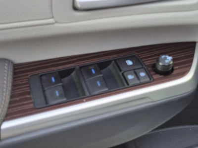 2023 Toyota Sienna XLE FWD 8-Passenger (Natl)