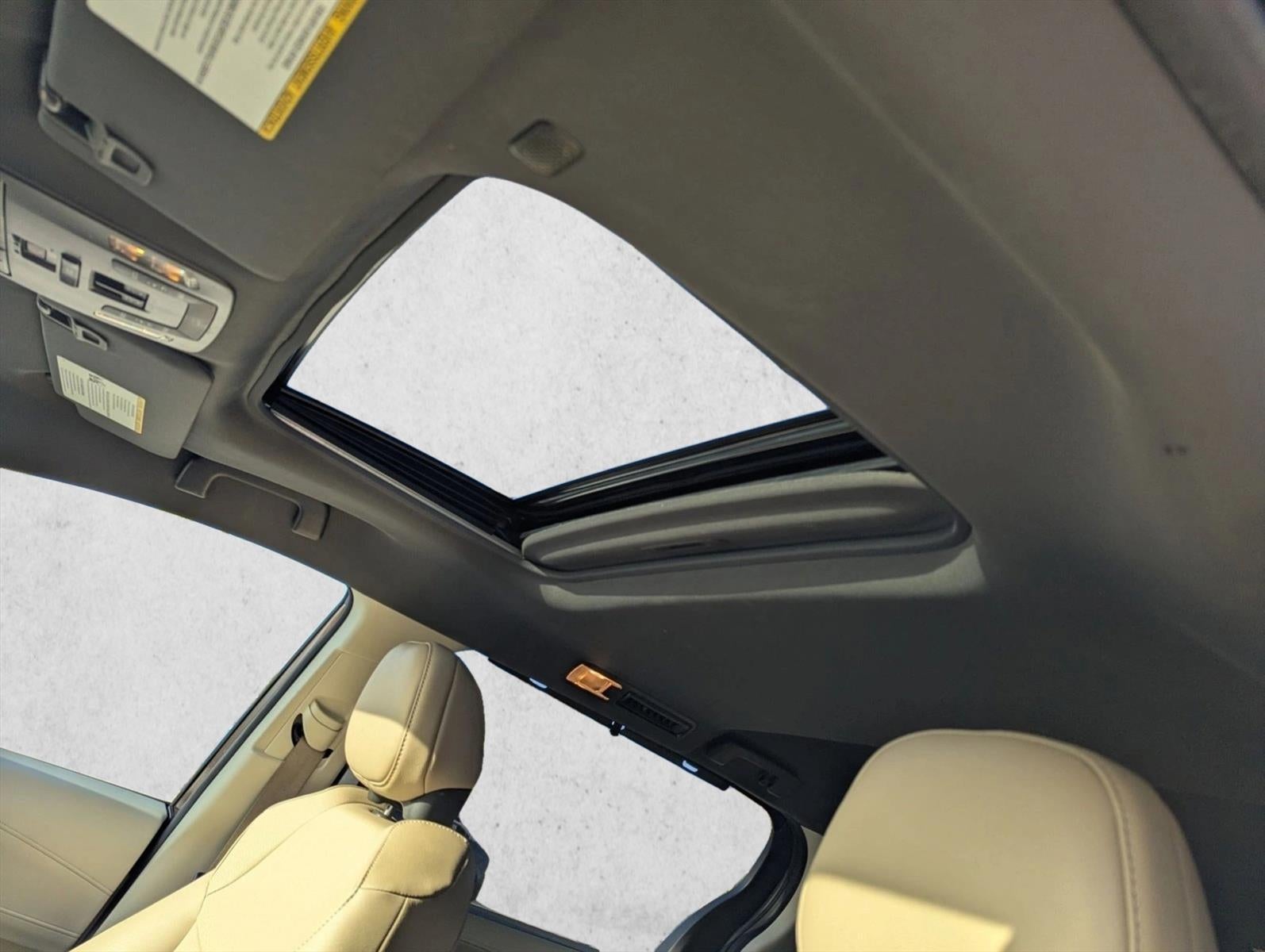 2022 Toyota Sienna XLE FWD 7-Passenger (Natl)