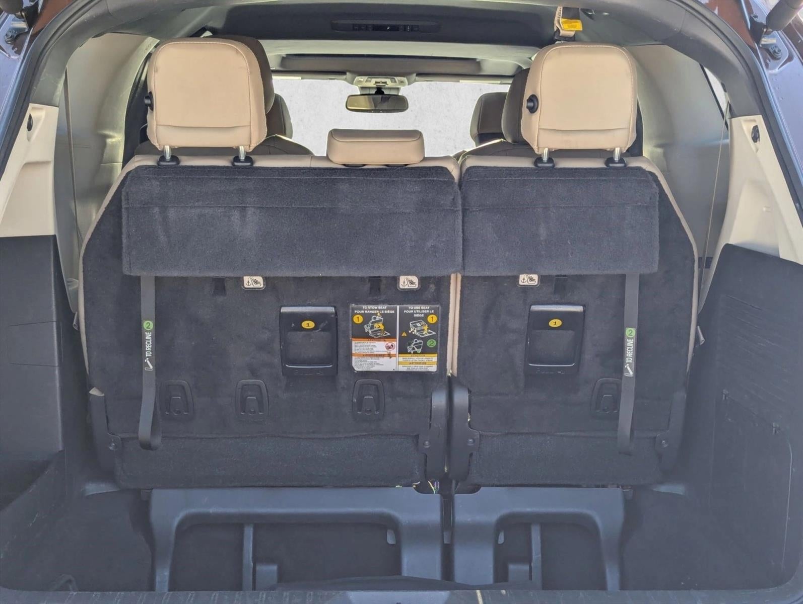 2022 Toyota Sienna XLE FWD 7-Passenger (Natl)