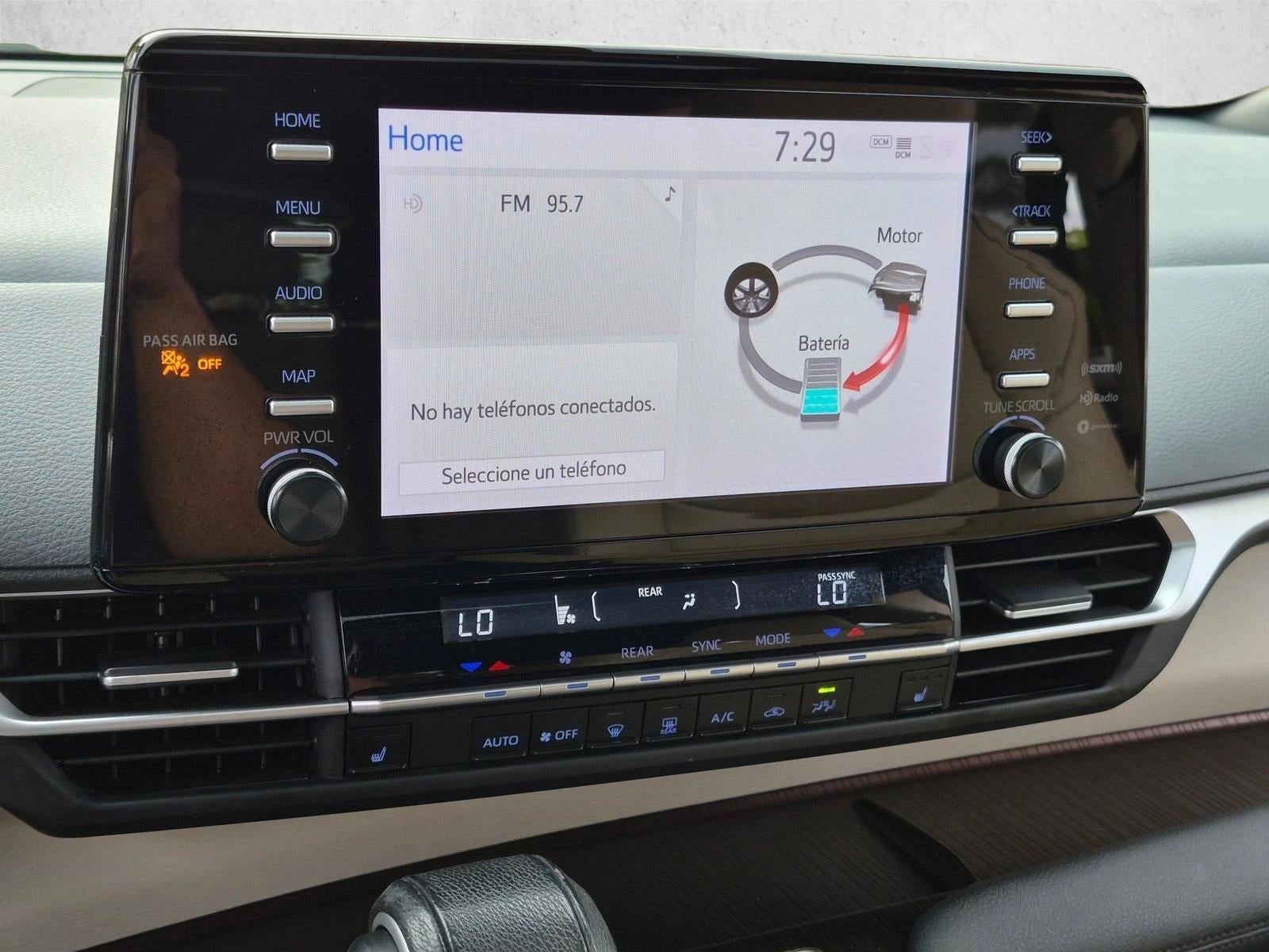 2023 Toyota Sienna XLE FWD 8-Passenger (Natl)
