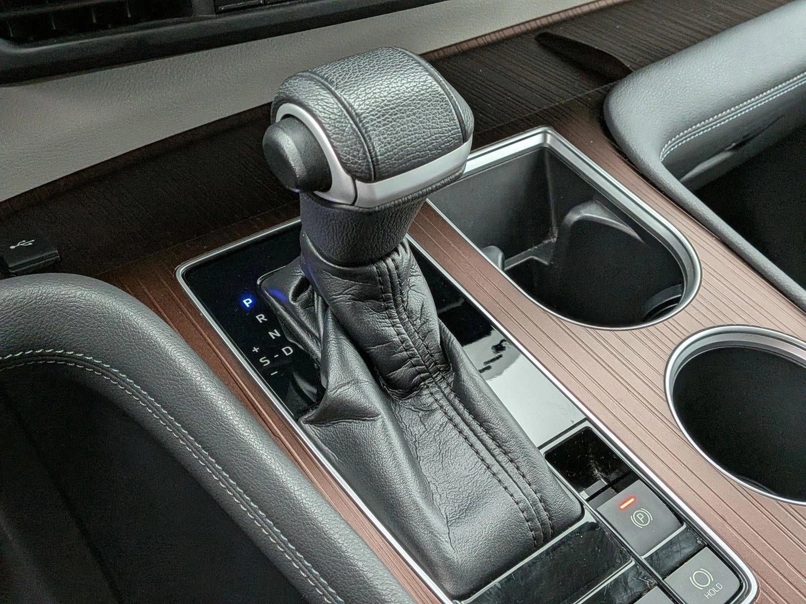 2021 Toyota Sienna XLE FWD 8-Passenger (Natl)