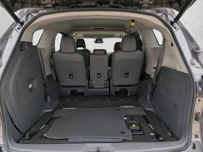2021 Toyota Sienna XLE FWD 8-Passenger (Natl)