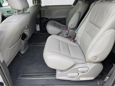 2019 Toyota Sienna XLE FWD 8-Passenger (Natl)