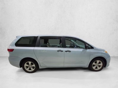2017 Toyota Sienna L FWD 7-Passenger (Natl)