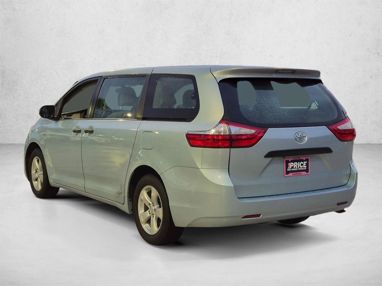 2017 Toyota Sienna L FWD 7-Passenger (Natl)