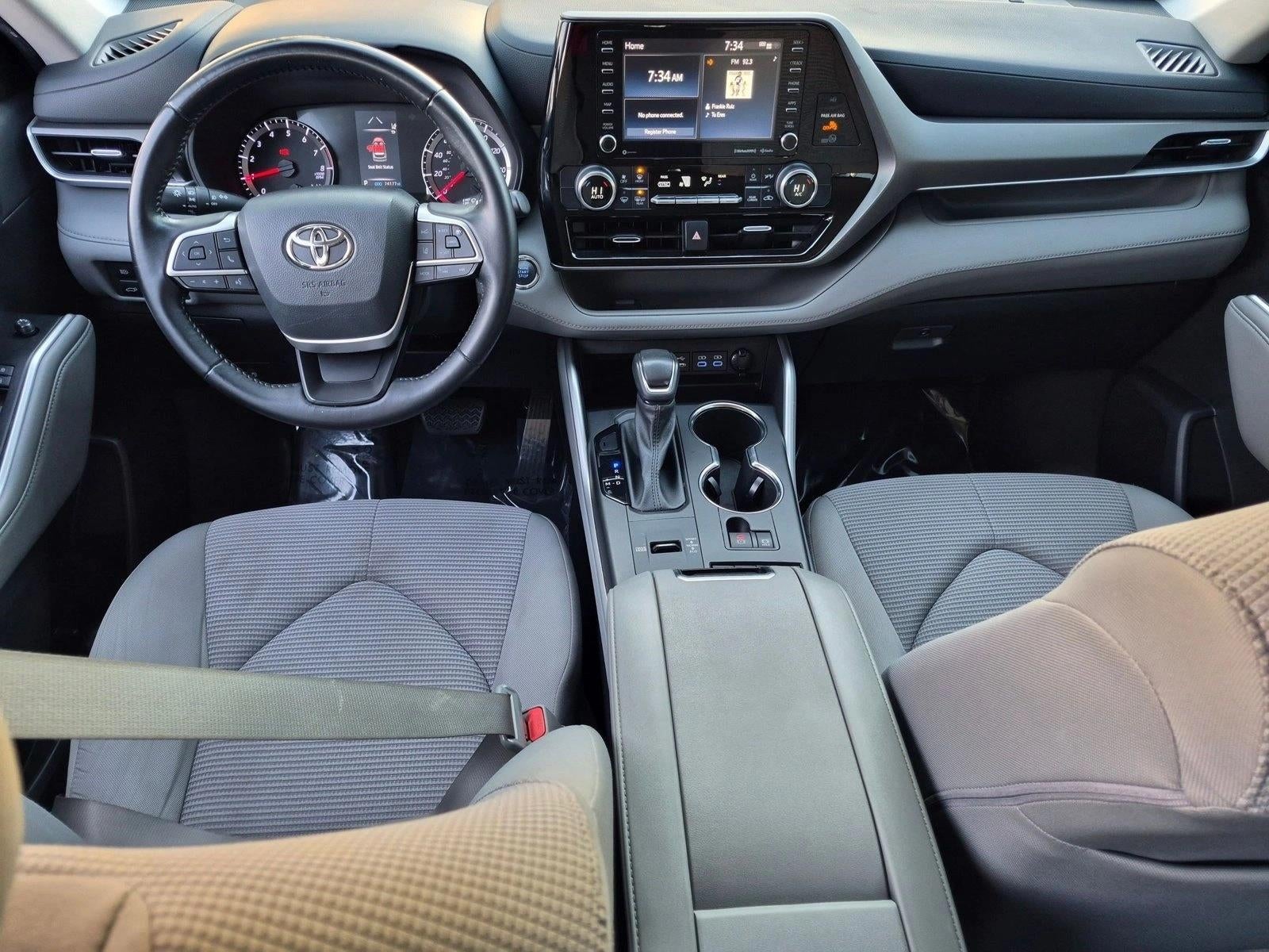 2022 Toyota Highlander LE FWD (GS)