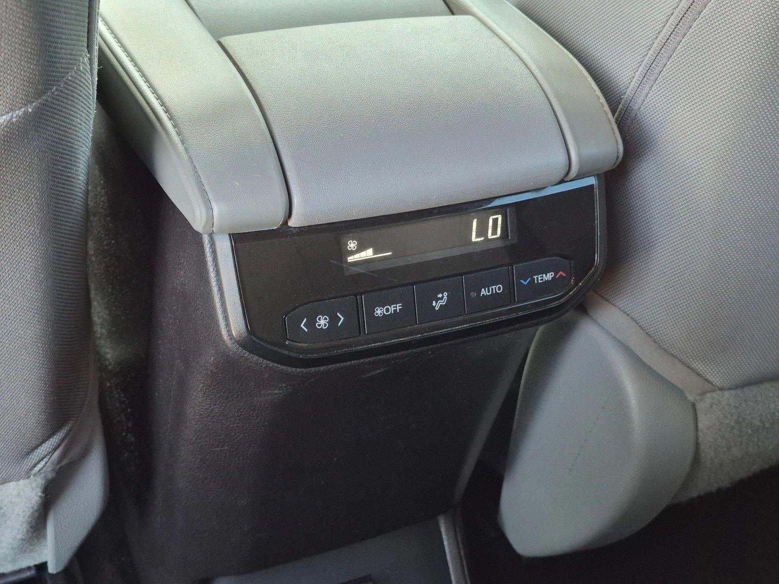 2021 Toyota Highlander LE FWD (GS)
