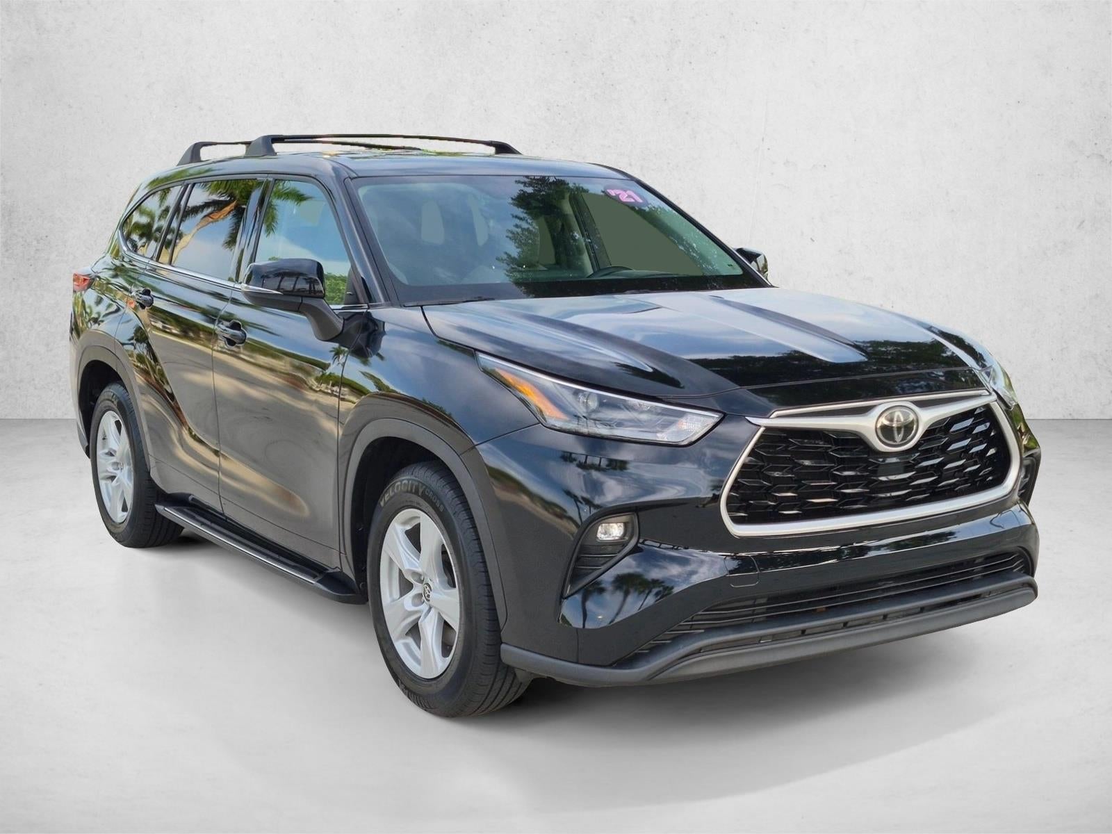 2021 Toyota Highlander LE FWD (GS)