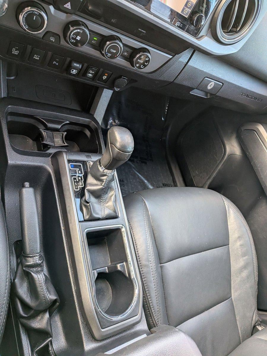 2018 Toyota Tacoma TRD Off Road Double Cab 5' Bed V6 4x4 AT (Natl)