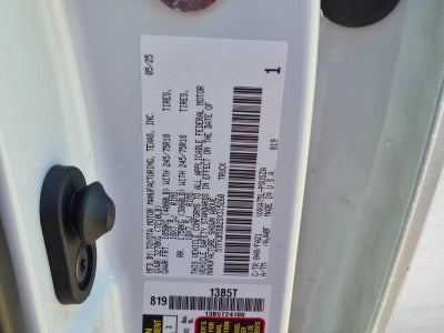 2025 Toyota Tundra 4WD 4WD SR CrewMax 5.5' Bed (Natl)