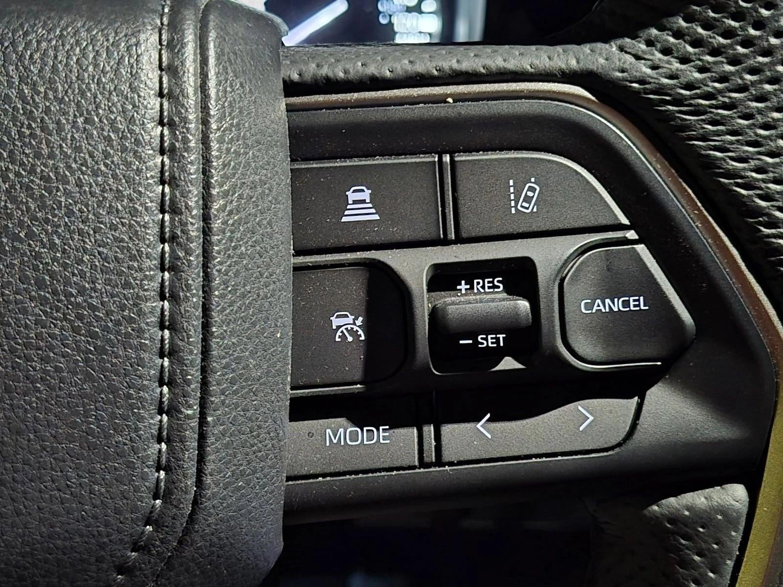2025 Toyota Tundra 2WD 2WD SR5 CrewMax 5.5' Bed (SE)
