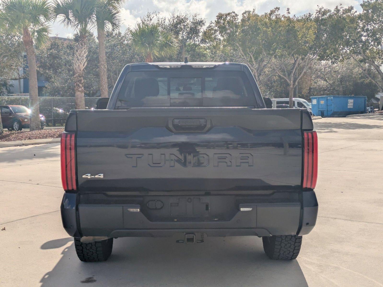 2022 Toyota Tundra 4WD 4WD SR5 Double Cab 6.5' Bed (Natl)