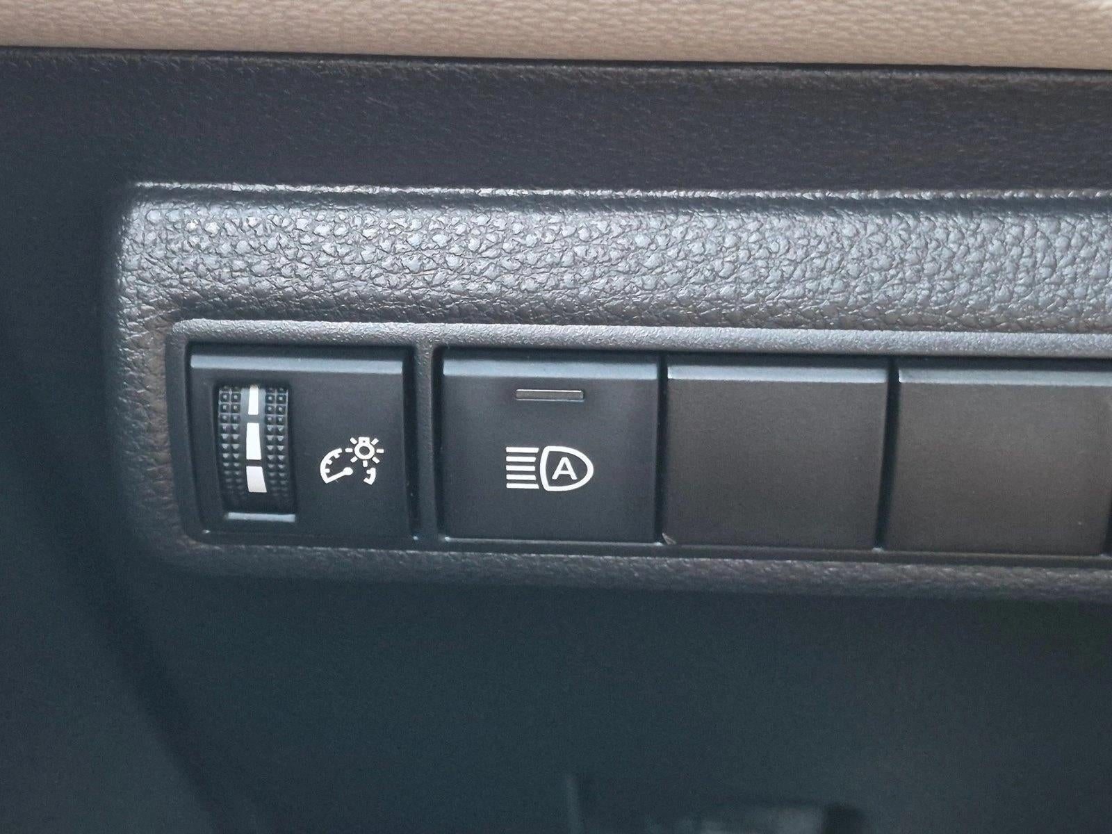 2023 Toyota Corolla LE CVT (Natl)