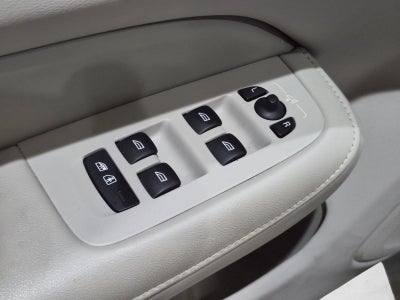2023 Volvo S60 B5 AWD Plus Dark Theme
