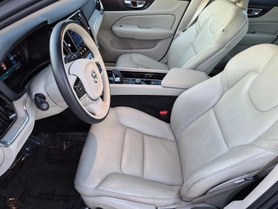 2023 Volvo S60 B5 AWD Plus Dark Theme