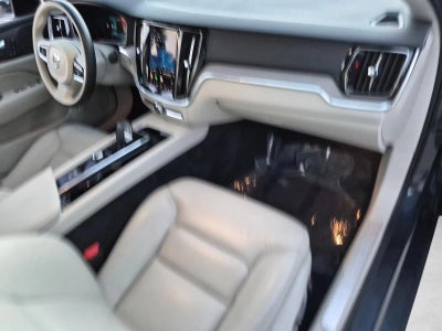 2023 Volvo S60 B5 AWD Plus Dark Theme