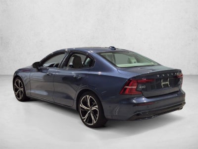 2023 Volvo S60 B5 AWD Plus Dark Theme