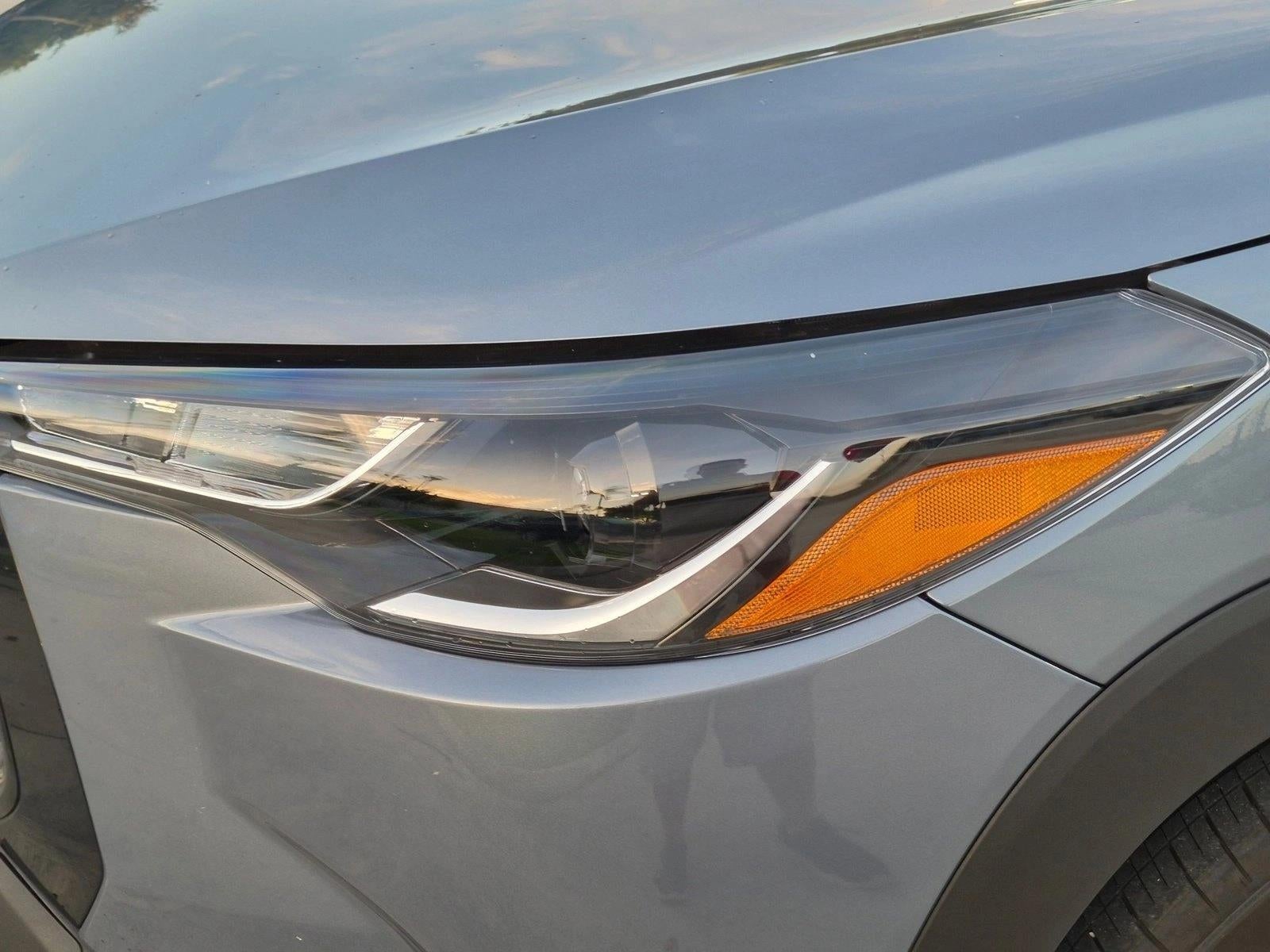 2024 Toyota Corolla Cross LE 2WD (Natl)