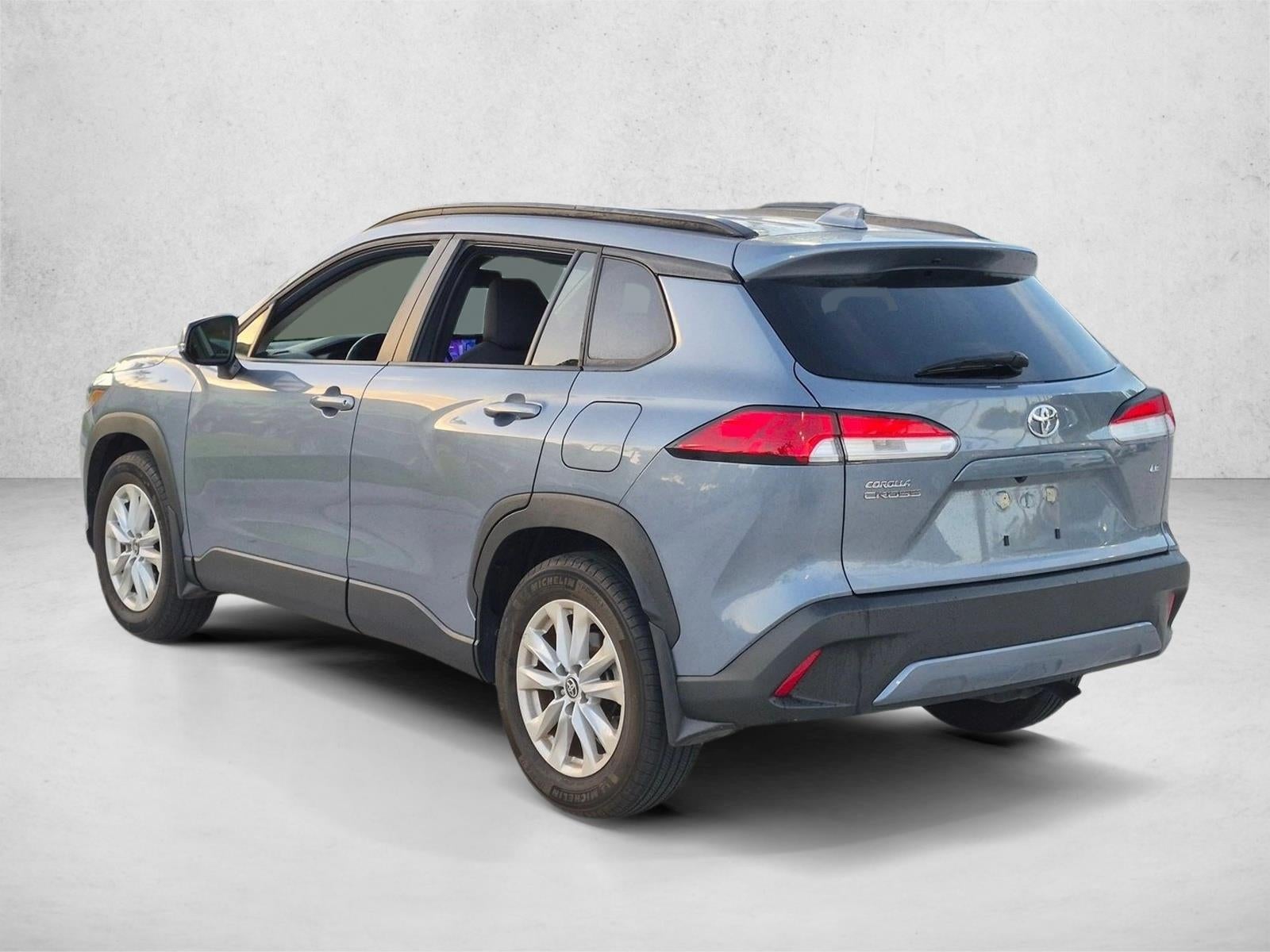 2024 Toyota Corolla Cross LE 2WD (Natl)