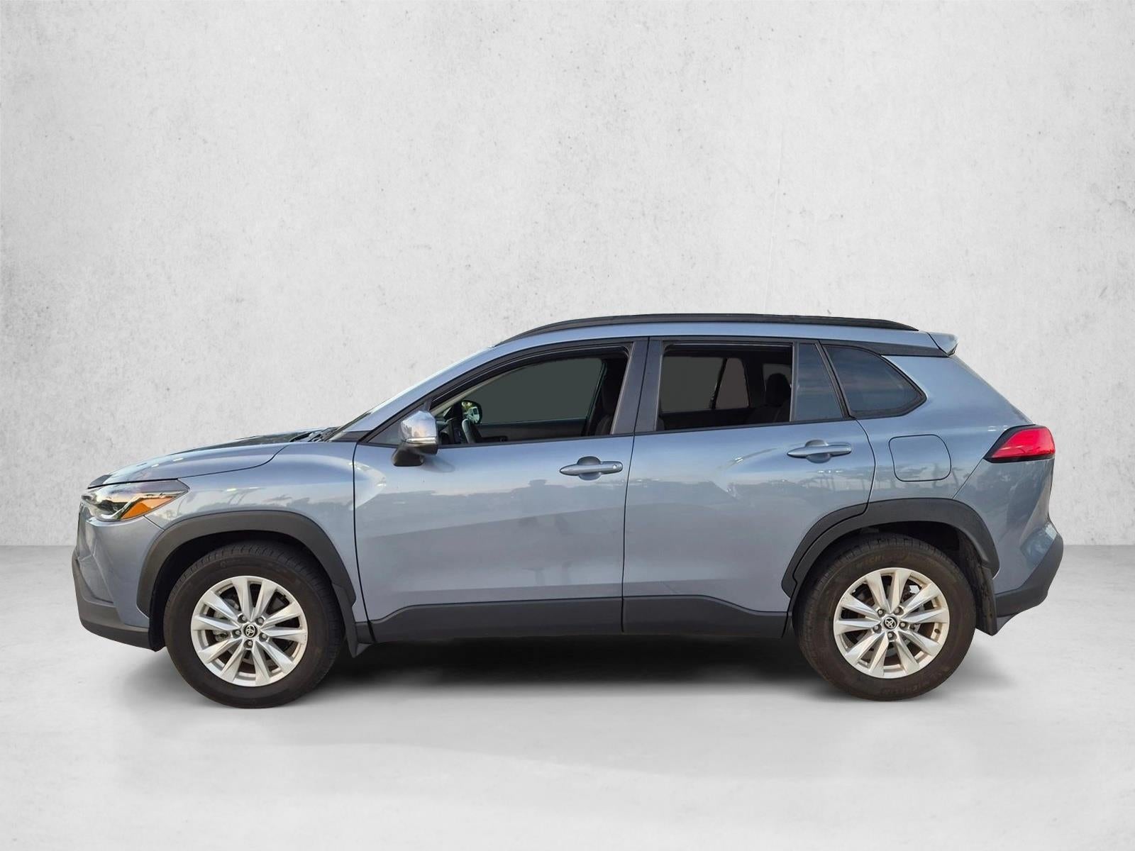 2024 Toyota Corolla Cross LE 2WD (Natl)