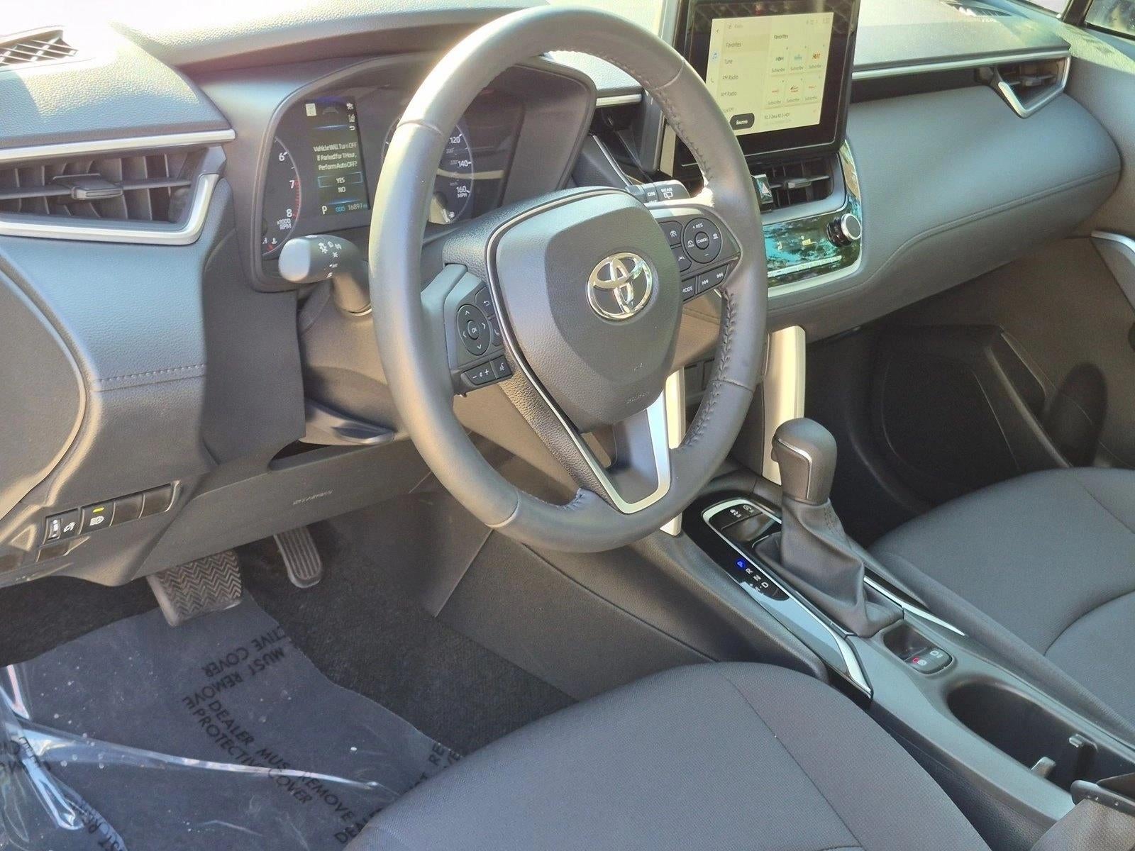 2024 Toyota Corolla Cross LE 2WD (Natl)