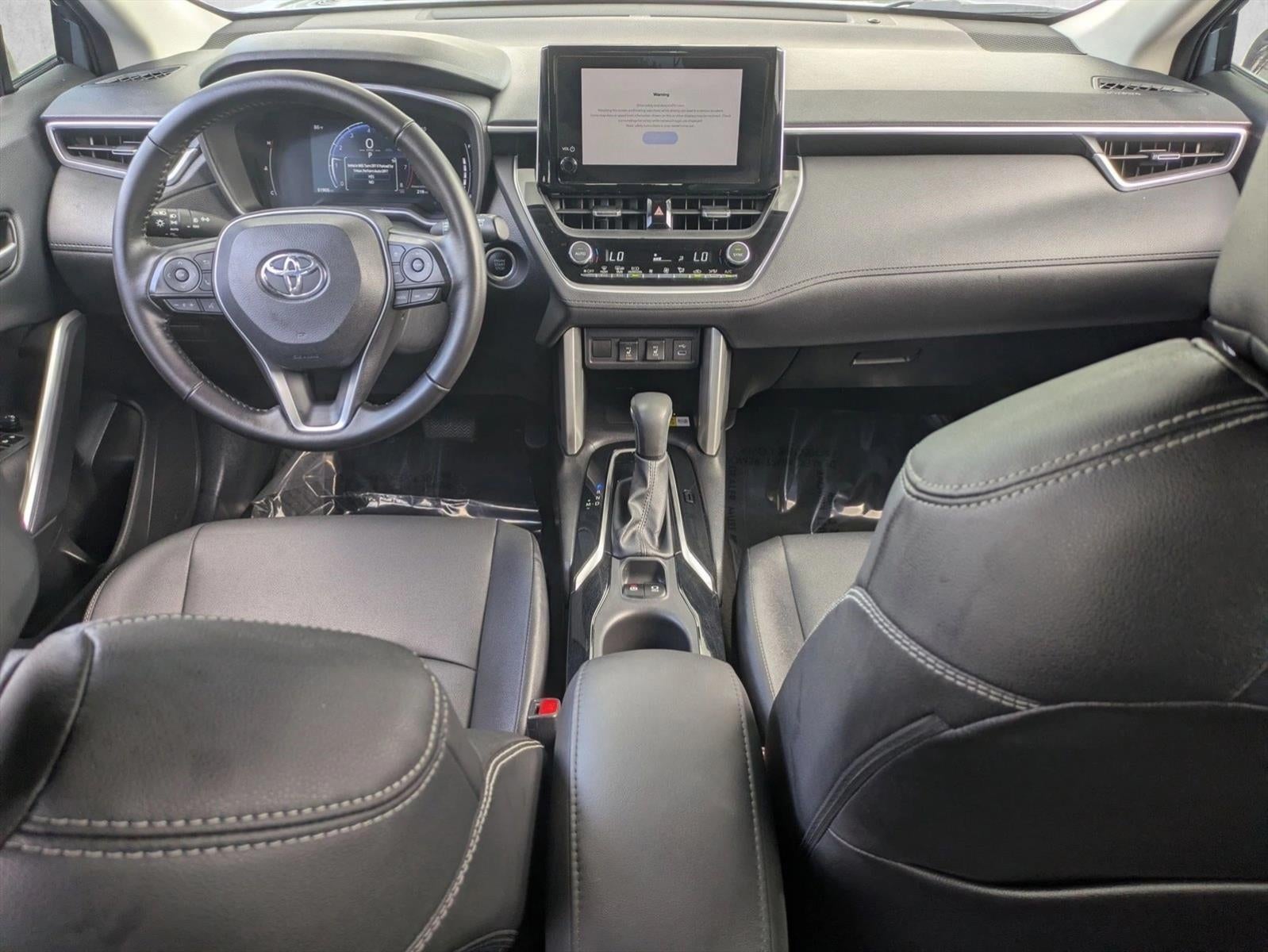 2023 Toyota Corolla Cross XLE 2WD (Natl)