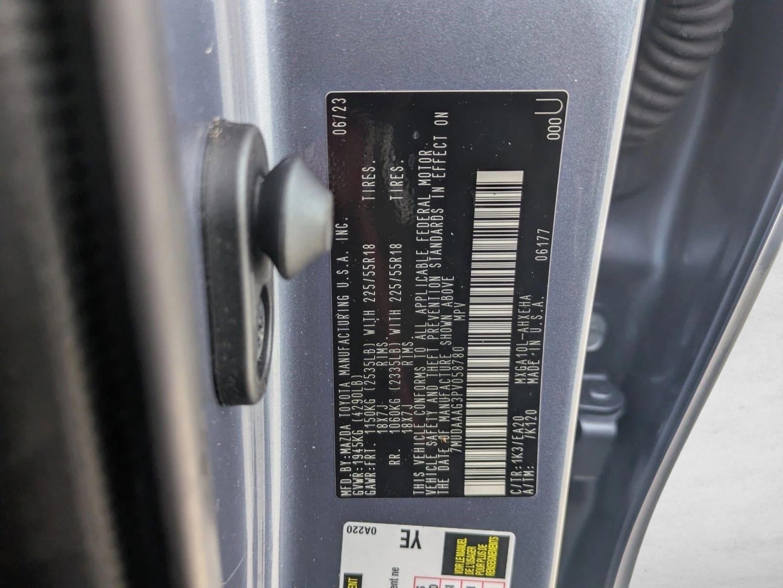 2023 Toyota Corolla Cross XLE 2WD (Natl)