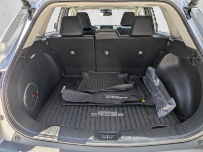 2023 Toyota Corolla Cross XLE 4WD (Natl)