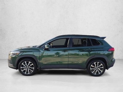 2024 Toyota Corolla Cross XLE 4WD (Natl)