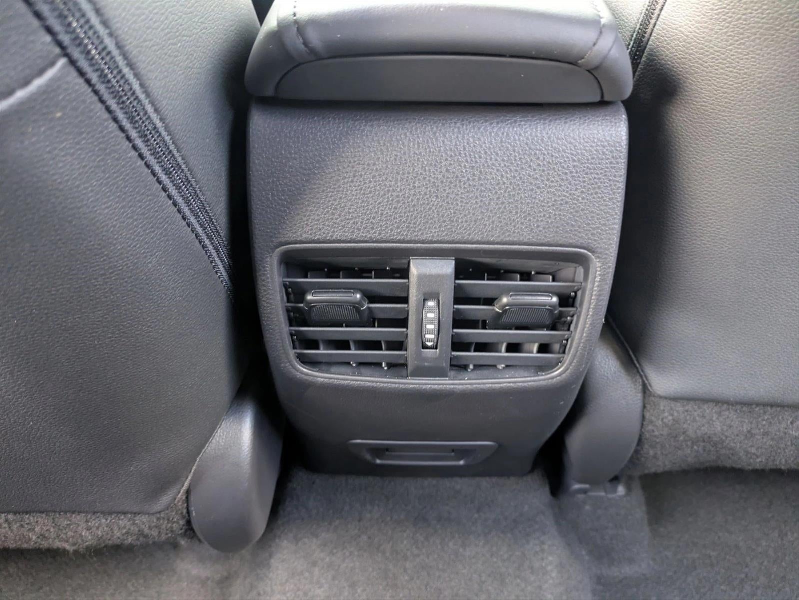 2026 Toyota Corolla Cross Hybrid XSE 4WD (Natl)