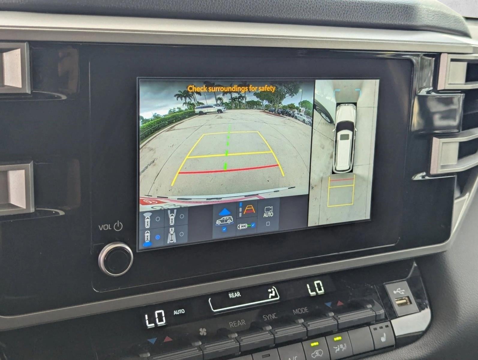 2025 Toyota Sequoia SR5 4WD (SE)