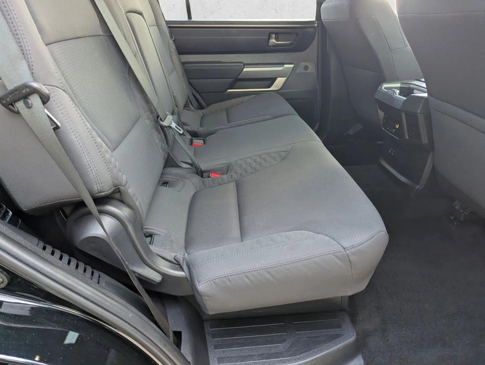 2025 Toyota Sequoia SR5 4WD (SE)