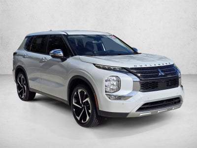 2022 Mitsubishi Outlander SE FWD