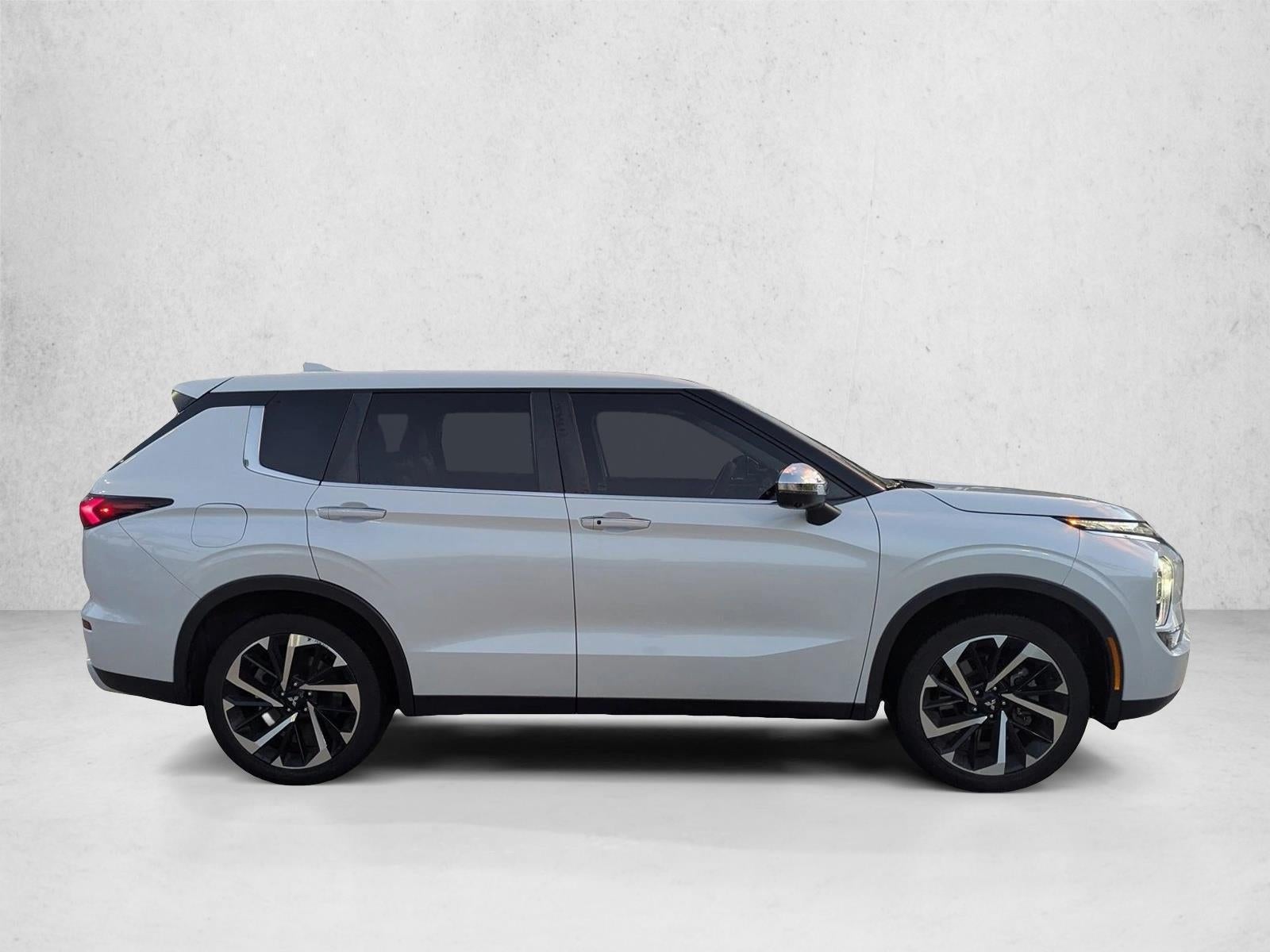2022 Mitsubishi Outlander SE FWD