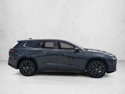 2025 Toyota Crown Signia Limited AWD (Natl)