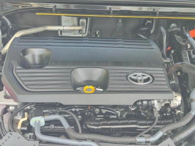 2025 Toyota Crown Signia XLE AWD (Natl)